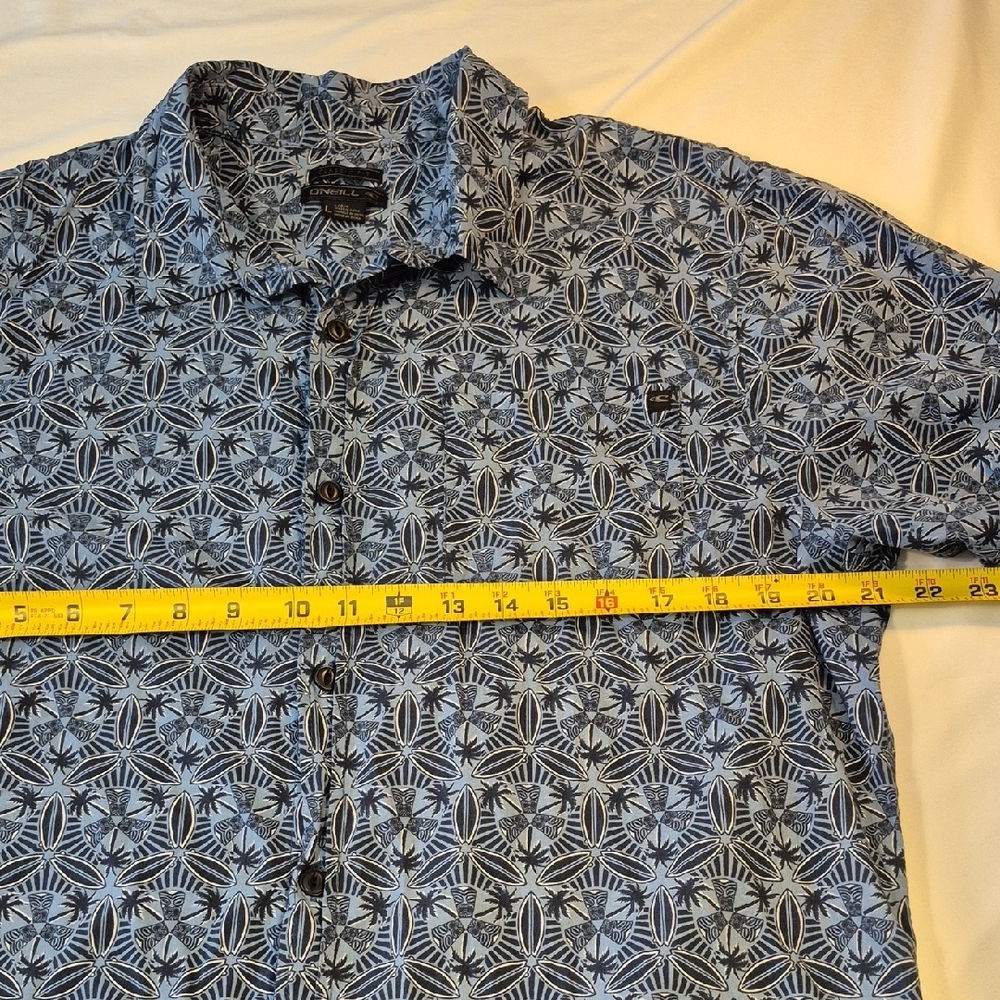 O'Neill Short Sleeve Classic Fit Button Down Mens Shirt w Geometric Pattern - Picture 5 of 11